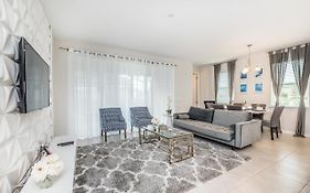 Solara Resort Townhome, 15 Minutes From Disney